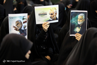 میثاق جوانان ۱۲۰ کشور با سردار شهید حاج قاسم سلیمانی