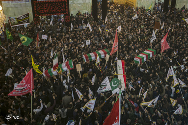تشییع پیکر «حاج قاسم و ابومهدی» در کربلا
