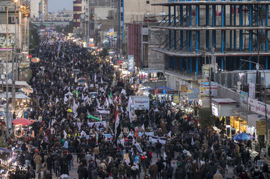 تشییع پیکر «حاج قاسم و ابومهدی» در کربلا