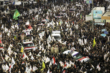تشییع پیکر «حاج قاسم و ابومهدی» در کربلا
