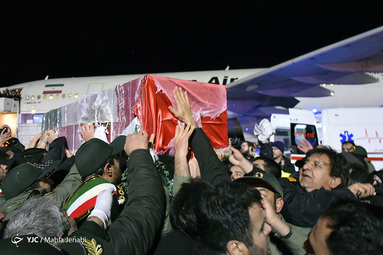 ورود پیکر مطهر سپهبد شهید قاسم سلیمانی به کرمان