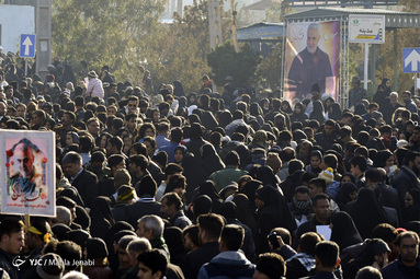 تشییع پیکر مطهر شهید سلیمانی در کرمان
