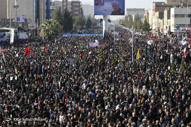 تشییع پیکر مطهر شهید سلیمانی در کرمان