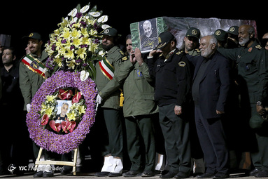 ورود پیکر مطهر سپهبد شهید قاسم سلیمانی به کرمان