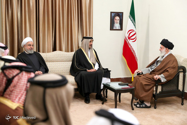 شیخ تمیم بن حمد آل ثانی امیر قطر، با حضرت آیت‌الله خامنه‌ای رهبر معظم انقلاب اسلامی دیدار کرد