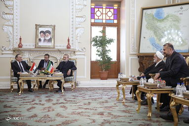 دیدار عماد خمیس، نخست وزیر سوریه با علی لاریجانی