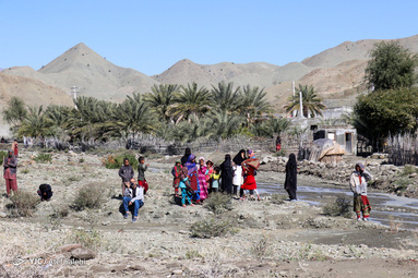 امداد رسانی به سیل زدگان در روستاهای سیت و مرون شهرستان بشاگرد