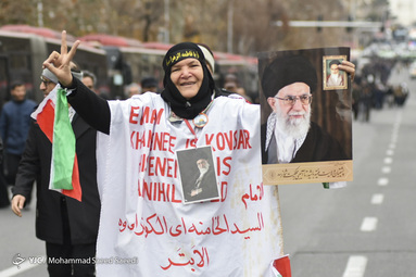 حضورپرشورمردم تهران در نماز وحدت بخش جمعه به امامت حضرت آیت‌الله العظمی خامنه‌ای