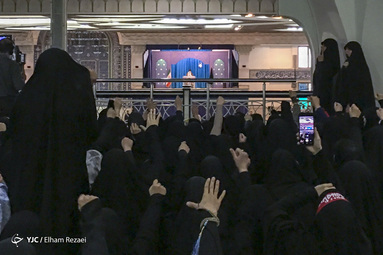 حضورپرشورمردم تهران در نماز وحدت بخش جمعه به امامت حضرت آیت‌الله العظمی خامنه‌ای