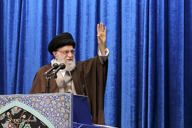 نماز جمعه امروز تهران ۲۷ دی ماه به امامت رهبر معظم انقلاب اسلامی در مصلای امام خمینی(ره) تهران برگزار شد.