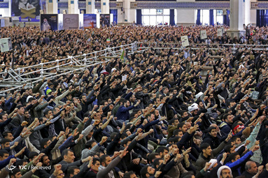نماز جمعه امروز تهران ۲۷ دی ماه به امامت رهبر معظم انقلاب اسلامی در مصلای امام خمینی(ره) تهران برگزار شد.