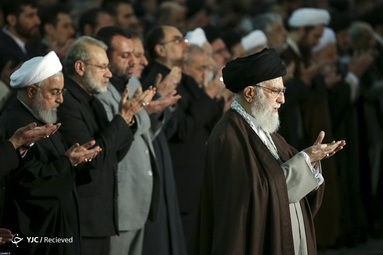 نماز جمعه امروز تهران ۲۷ دی ماه به امامت رهبر معظم انقلاب اسلامی در مصلای امام خمینی(ره) تهران برگزار شد.