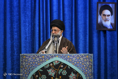 نماز جمعه امروز تهران ۲۷ دی ماه به امامت رهبر معظم انقلاب اسلامی در مصلای امام خمینی(ره) تهران برگزار شد.
