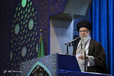 نماز جمعه امروز تهران ۲۷ دی ماه به امامت رهبر معظم انقلاب اسلامی در مصلای امام خمینی(ره) تهران برگزار شد.