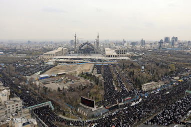 نماز جمعه امروز تهران ۲۷ دی ماه به امامت رهبر معظم انقلاب اسلامی در مصلای امام خمینی(ره) تهران برگزار شد.