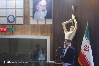 راه اندازی رادیو انقلاب