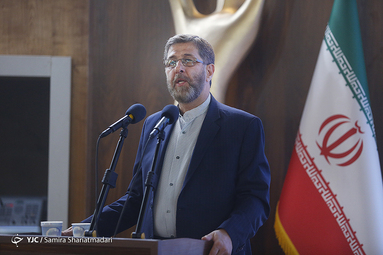 راه اندازی رادیو انقلاب