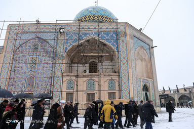 تشییع پیکر احسان اشراقی در قزوین
