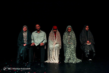 نمایش «۱۲ روز»