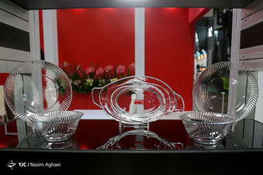 نمایشگاه شیشه