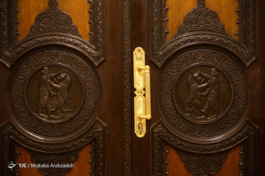 بازدید از «کاخ مرمر»
