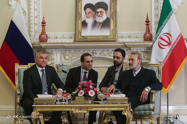 دیدار «رئیس دومای روسیه» با علی لاریجانی