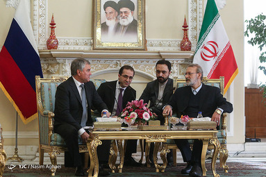دیدار «رئیس دومای روسیه» با علی لاریجانی