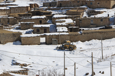 خسارات وارده و امدادرسانی به روستای زلزله زده کمرآباد آرندی شیراز