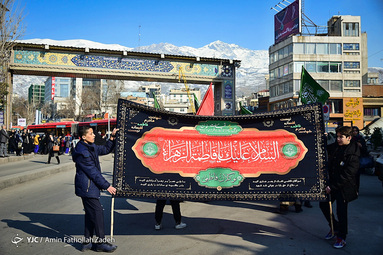 دسته عزاداری دانش آموزان ابتدایی با عنوان نوگلان فاطمی در امامزاده صالح(ع)