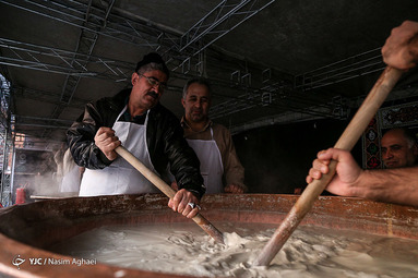 آیین سنتی سمنو پزان