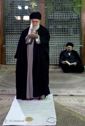 حضور رهبر انقلاب اسلامی در مرقد امام خمینی(ره)