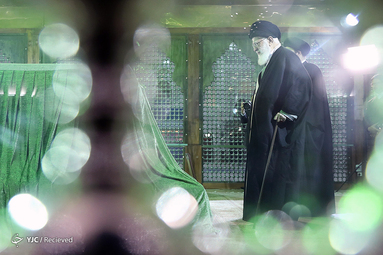 حضور رهبر انقلاب اسلامی در مرقد امام خمینی(ره)