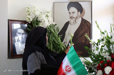 زنگ انقلاب در بیت تاریخی امام(ره) در خمین
