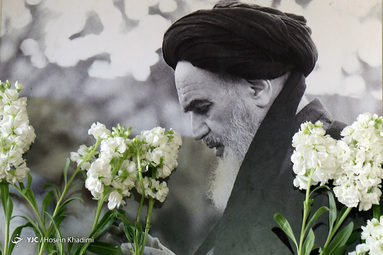 زنگ انقلاب در بیت تاریخی امام(ره) در خمین