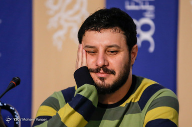 جواد عزتی در نشست خبری فیلم «شنای پروانه» با حضور عوامل این فیلم
