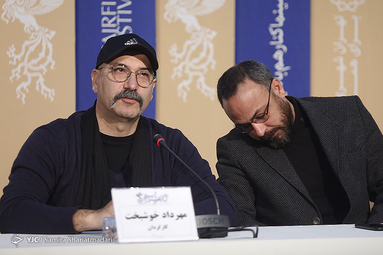 نشست خبری عوامل فیلم آبادان یازده ۶۰ به کارگردانی مهرداد خوشبخت و بازی علیرضا کمالی، حسن معجونی، نادر سلیمانی، حمیدرضا محمدی، ویدا جوان، شبنم گودرزی