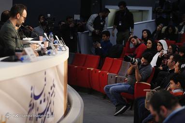 نشست خبری فیلم سینمایی «آن شب» در روز چهارم سی‌وهشتمین جشنواره فیلم فجر