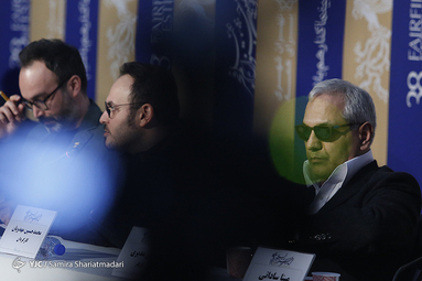 نشست خبری فیلم سینمایی «درخت گردو» در روز چهارم سی‌وهشتمین جشنواره فیلم فجر