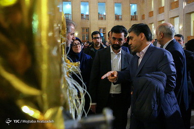 نمایشگاه ماهواره فضایی