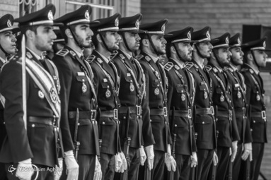 مراسم نمادین تجدید میثاق کارکنان نیروی هوایی با امام خمینی (ره)‎