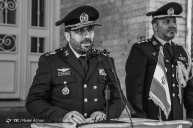 مراسم نمادین تجدید میثاق کارکنان نیروی هوایی با امام خمینی (ره)‎
