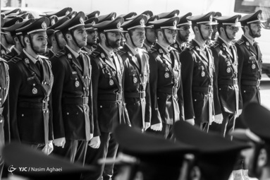 مراسم نمادین تجدید میثاق کارکنان نیروی هوایی با امام خمینی (ره)‎