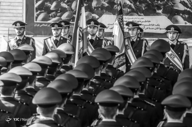 مراسم نمادین تجدید میثاق کارکنان نیروی هوایی با امام خمینی (ره)‎