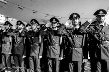 مراسم نمادین تجدید میثاق کارکنان نیروی هوایی با امام خمینی (ره)‎