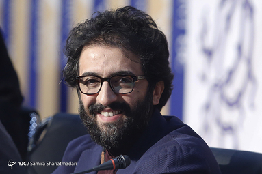 نشست فیلم «مغز استخوان» به کارگردانی حمیدرضا قربانی، بازی بابک حمیدیان، جواد عزتی، بهروز شعیبی، پری‌ناز ایزدیار، نوید پورفرج 