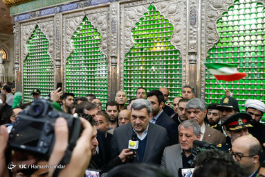 تجدید میثاق اعضای شورای شهر و شهرداری با اما راحل