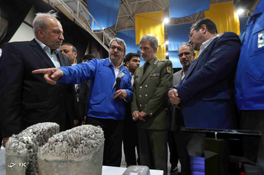 بازدید امیر حاتمی وزیر دفاع و پشتیبانی نیروهای مسلح و رضا رحمانی وزیر صمت از ایران خودرو