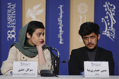 روز ششم سی‌وهشتمین جشنواره فیلم فجر، نشست خبری فیلم مردن در آب مطهر به کارگردانی برادران محمودی