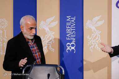 روز هفتم سی‌وهشتمین جشنواره فیلم فجر، نشست فیلم «لباس شخصی» به کارگردانی امیرعباس ربیعی