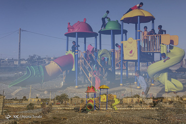 شادی کوچک در قلعه ی بزرگ